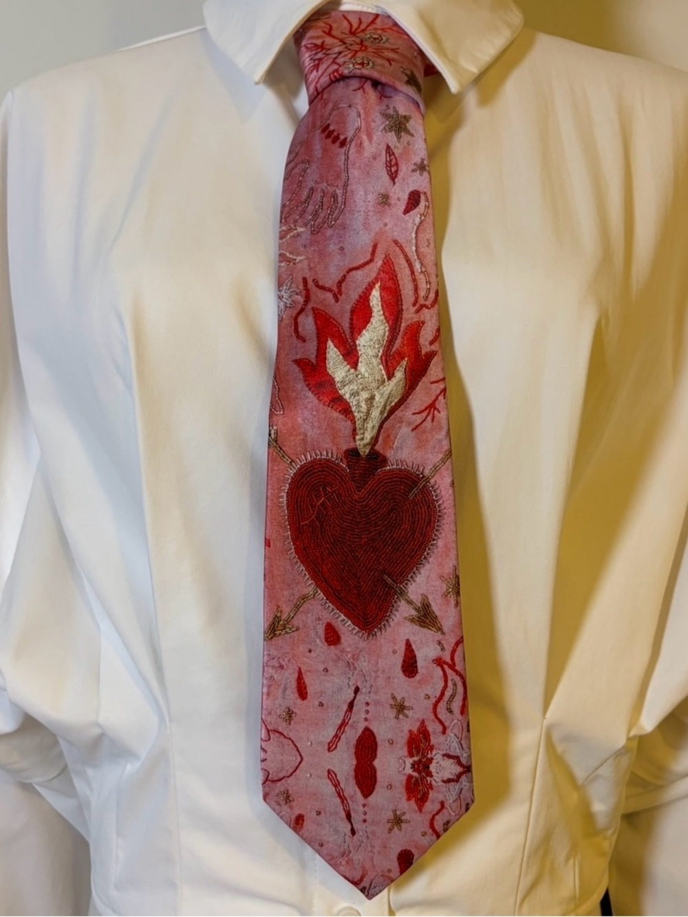 New Sacred Heart & Eternal Flame Graphic Tie - Pink/Red